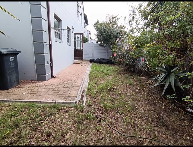 3 BEDROOM TOWNHOUSE FOR SALE IN PARKLANDS